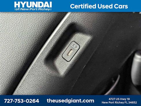 Used 2025 Hyundai Santa Fe Limited image 20