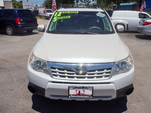 Used 2012 Subaru Forester 2.5X Premium w/ Popular Pkg 1 AWD/4WD image 8