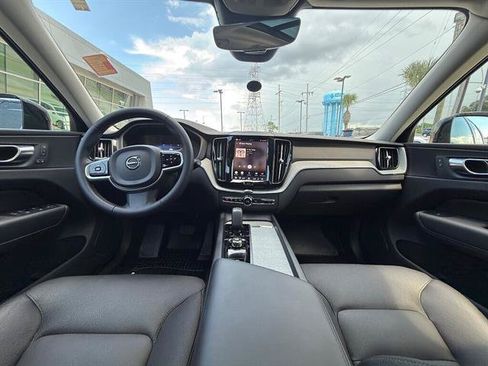 Used 2025 Volvo XC60 B5 Plus AWD/4WD image 13