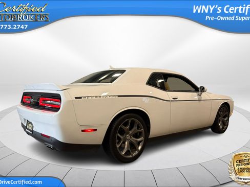 Used 2016 Dodge Challenger SXT Plus RWD image 6
