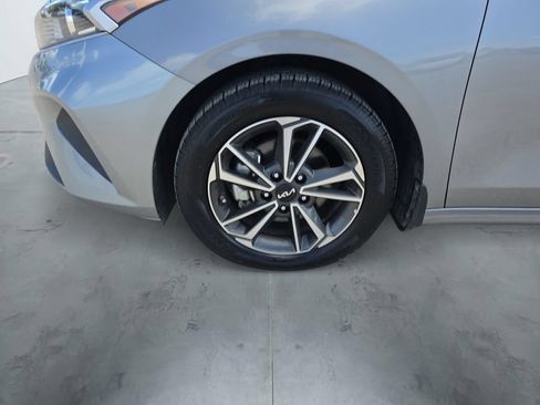 Used 2023 Kia Forte LXS FWD image 17
