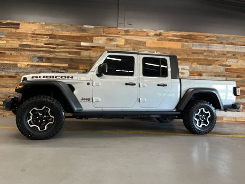 Used 2022 Jeep Gladiator Rubicon AWD/4WD image 47