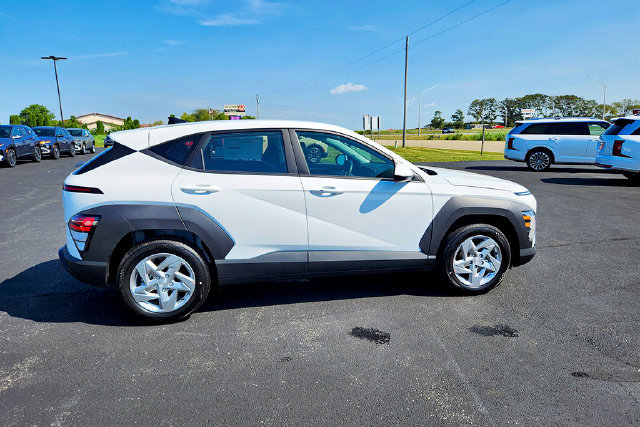 New 2027 Hyundai Kona SE FWD image 21
