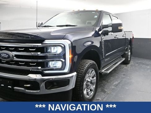 Used 2023 Ford F350 Lariat w/ Chrome Package image 5