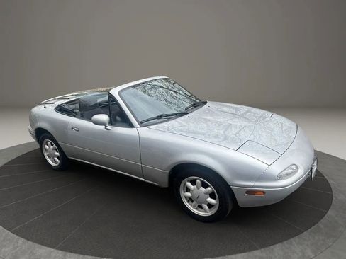 Used 1990 MAZDA MX-5 Miata RWD image 19
