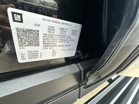 Certified 2021 GMC Yukon Denali w/ Denali Ultimate Package image 36