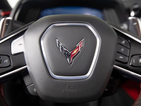 Used 2021 Chevrolet Corvette Stingray Preferred Cpe w/ Engine Appearance Package RWD image 38