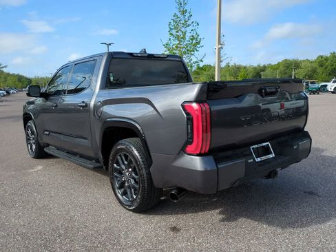 Used 2022 Toyota Tundra Platinum image 4