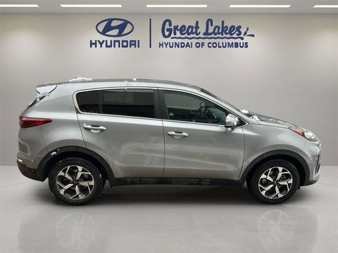 Used 2022 Kia Sportage LX image 6
