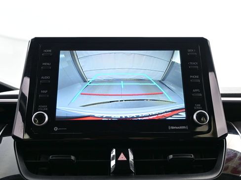 Used 2022 Toyota Corolla LE FWD image 17