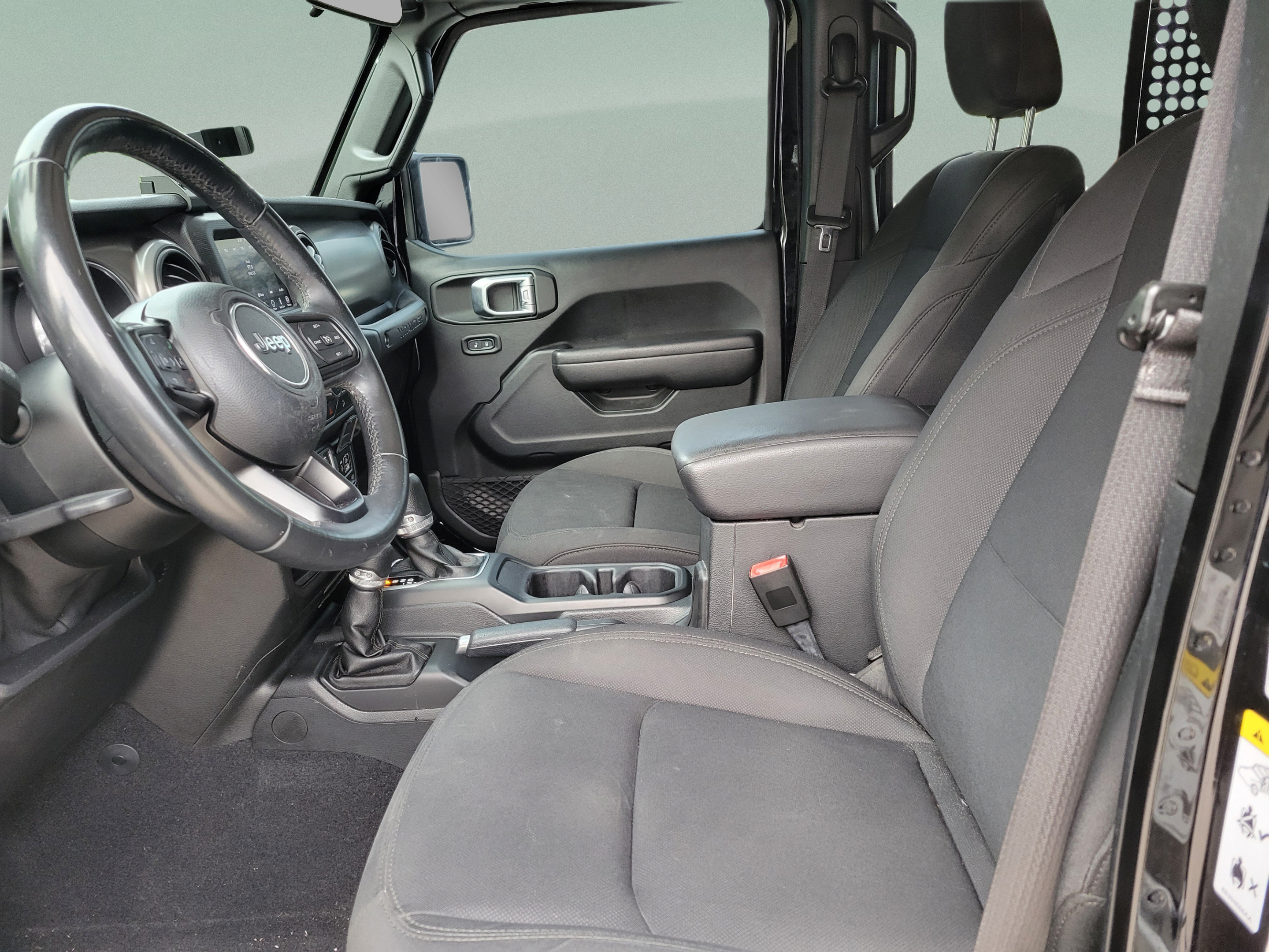 Used 2018 Jeep Wrangler Unlimited Sport S AWD/4WD image 17
