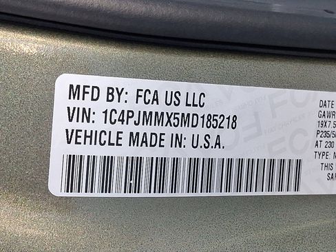 Used 2021 Jeep Cherokee Latitude Lux 80th Anniv w/ Quick Order Package 26U 80TH image 27