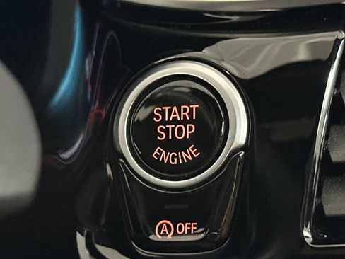 Used 2023 BMW 530i 530i w/ Convenience Package image 22