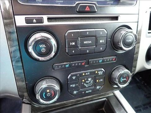 Used 2016 Ford Expedition EL Limited image 19