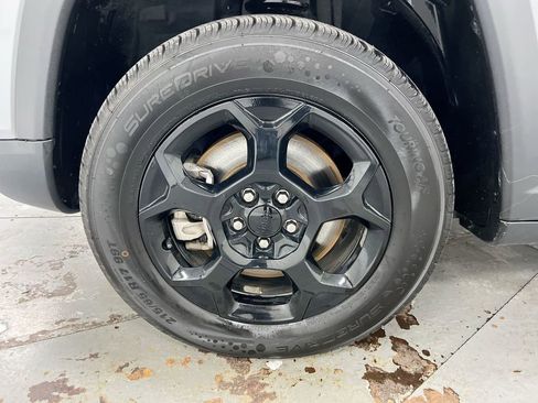 Used 2023 Jeep Compass Trailhawk image 26