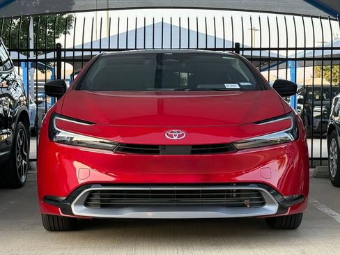 Used 2024 Toyota Prius Limited w/ Limited Premium Package FWD image 2