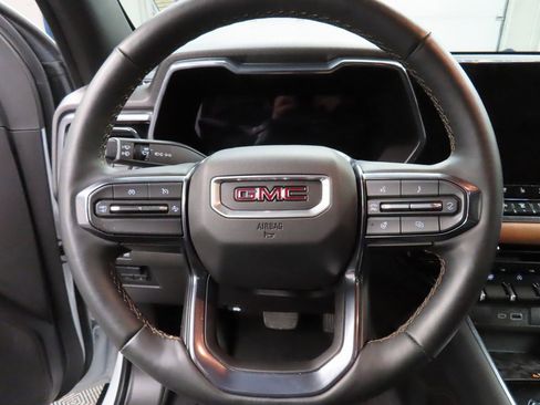 Used 2025 GMC Canyon AT4 w/ Technology Plus Package image 47