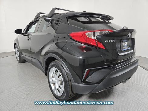 Used 2021 Toyota C-HR LE image 4