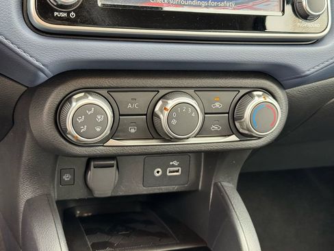 Used 2023 Nissan Versa SV image 30