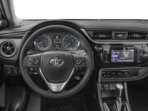 Used 2018 Toyota Corolla XSE w/ Carpet Mat Package (TMS) FWD image 7