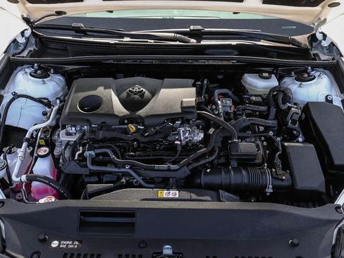Used 2025 Toyota Camry SE FWD image 28
