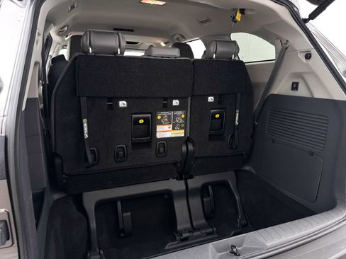 Used 2023 Toyota Sienna XLE w/ XLE Plus Package AWD/4WD image 35