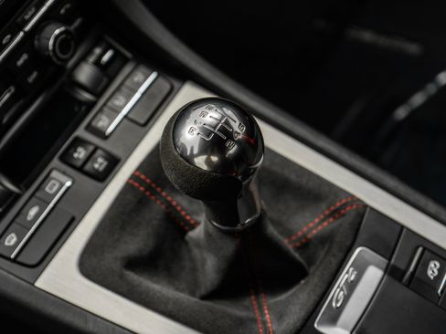 Used 2016 Porsche Cayman GT4 image 28