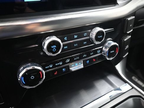 Used 2023 Ford F150 Lariat w/ Equipment Group 502A High AWD/4WD image 17