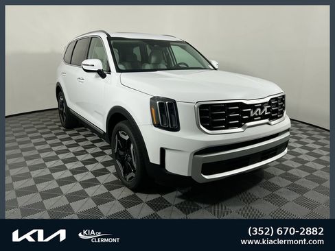 Certified 2025 Kia Telluride S FWD image 1