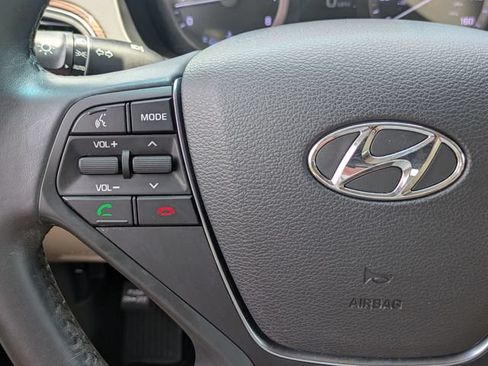 Used 2017 Hyundai Sonata Limited w/ Tech Package 03 FWD image 18