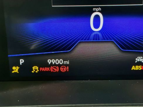 Used 2025 Volkswagen Jetta SE FWD image 18