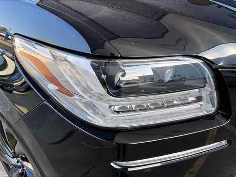 Used 2021 Lincoln Navigator Reserve image 27