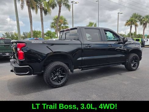Used 2024 Chevrolet Silverado 1500 LT Trail Boss w/ LT Trail Boss Premium Package AWD/4WD image 8