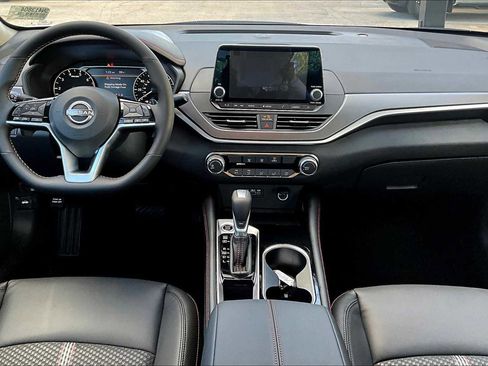 New 2025 Nissan Altima 2.5 SR image 5