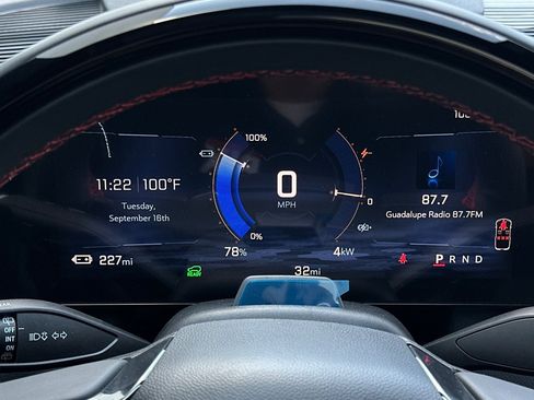 New 2025 Chevrolet Equinox EV RS image 24