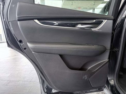 Used 2025 Cadillac XT5 Premium Luxury image 27