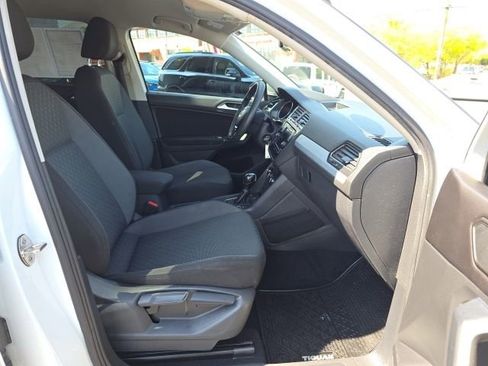 Used 2018 Volkswagen Tiguan S FWD image 40