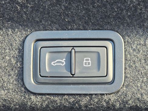 Certified 2025 Audi A6 Premium Plus w/ Premium Plus Package image 24