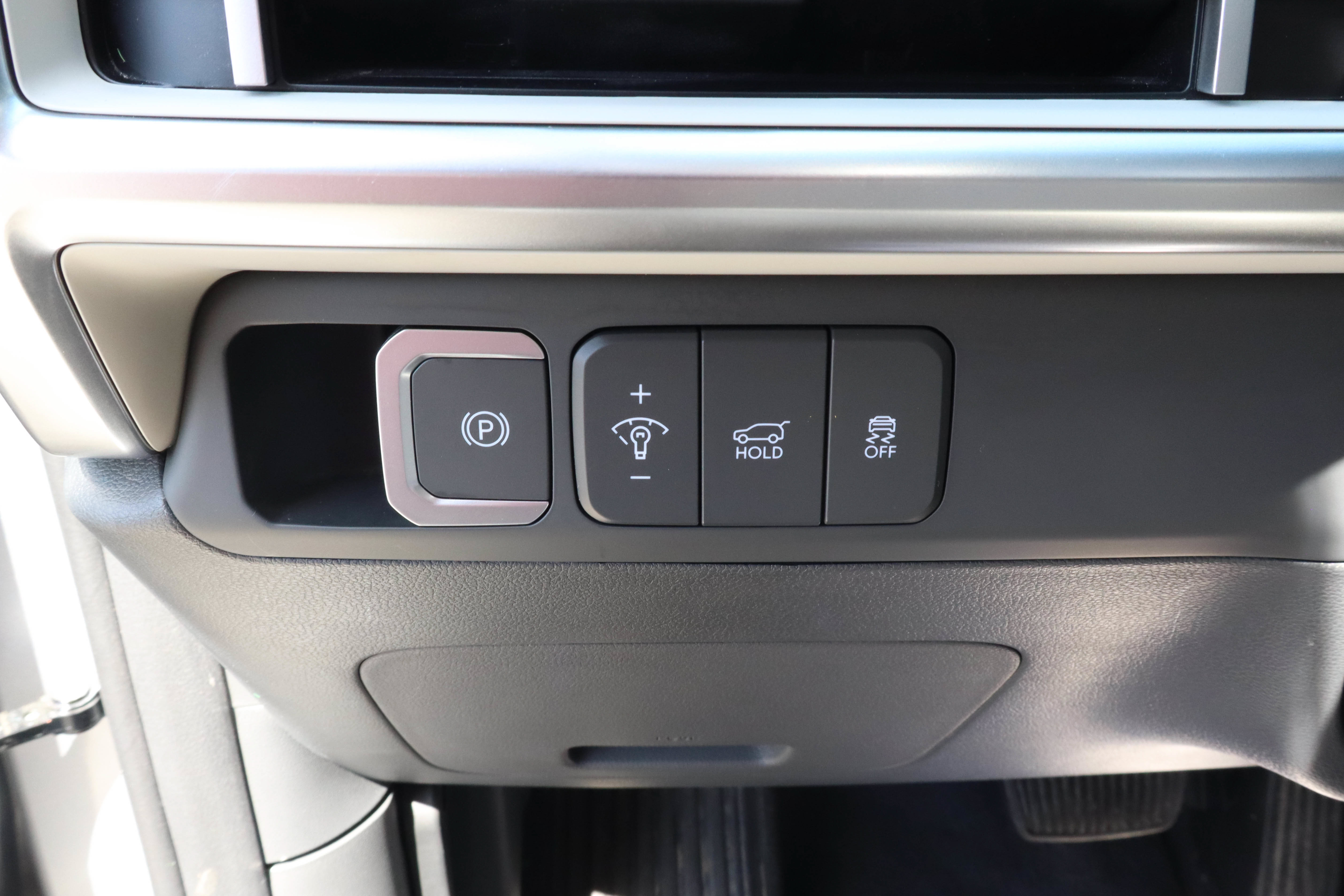Used 2025 Hyundai Santa Fe SEL FWD image 15