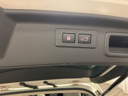 Certified 2023 Subaru Forester Premium AWD/4WD image 29