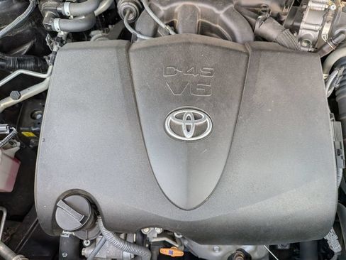 Used 2021 Toyota Highlander Platinum FWD image 13