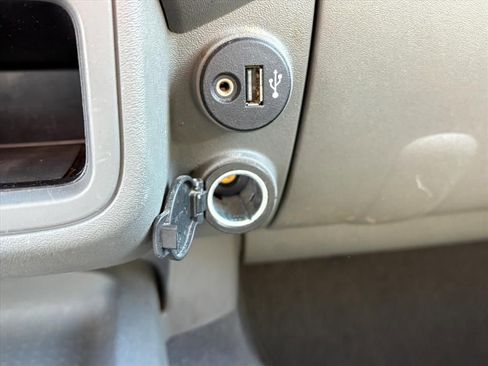 Used 2019 Nissan Frontier SV image 22