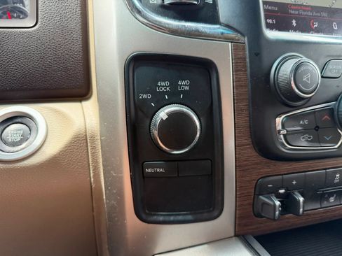 Used 2018 RAM 3500 Laramie AWD/4WD image 15