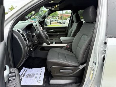 New 2026 RAM 1500 Express AWD/4WD image 13