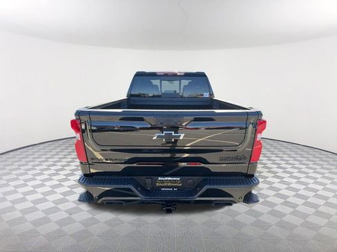 New 2026 Chevrolet Silverado 1500 High Country w/ Midnight Edition image 6