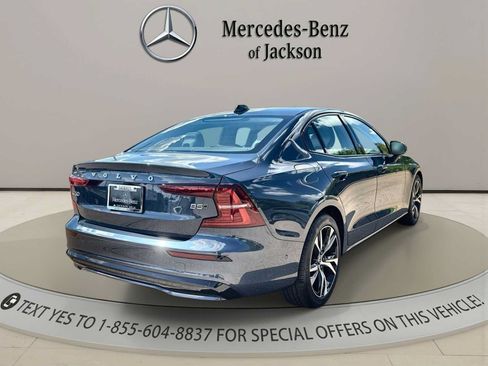 Used 2025 Volvo S60 B5 Plus AWD/4WD image 5