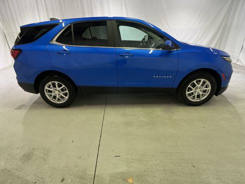 Certified 2024 Chevrolet Equinox LT FWD image 12