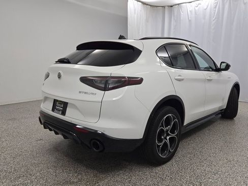 Used 2024 Alfa Romeo Stelvio Veloce AWD/4WD image 12