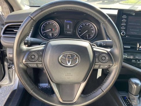 Used 2024 Toyota Camry SE FWD image 18