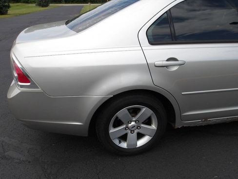 Used 2008 Ford Fusion SE FWD image 29
